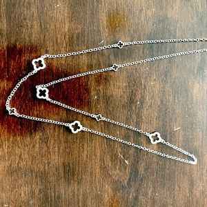 Banana Republic silver tone necklace